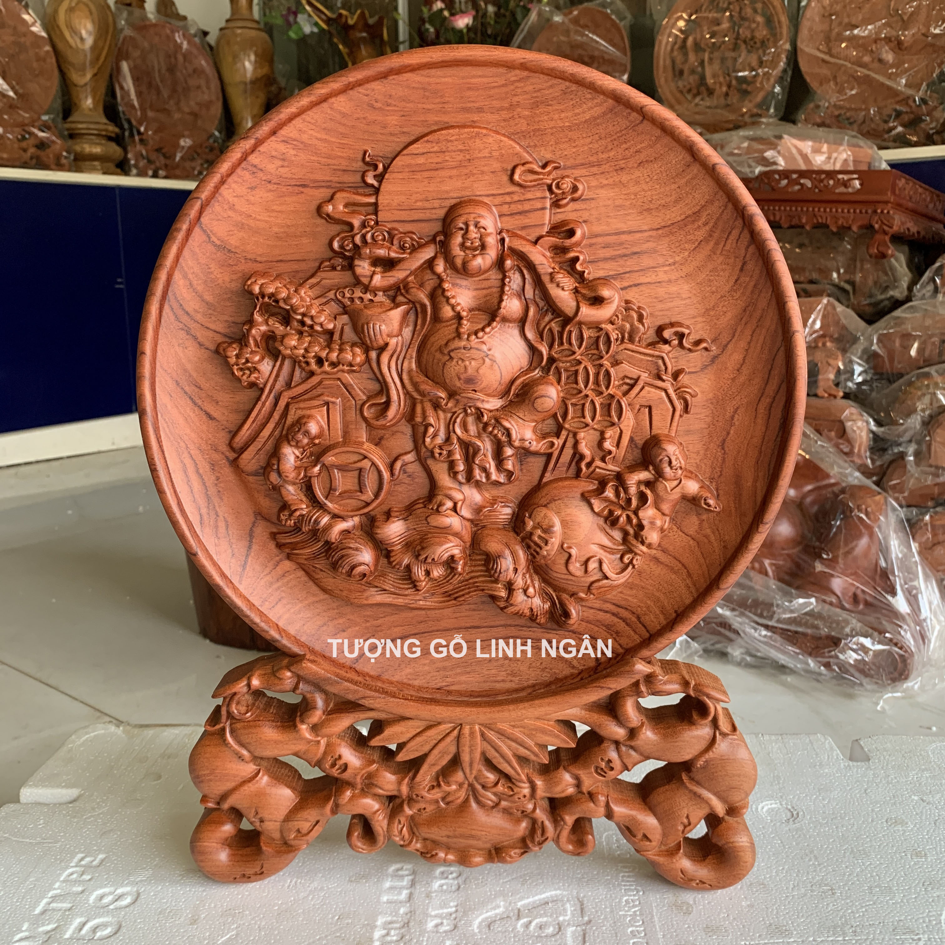 Tranh đĩa gỗ (mẫu Di lặc ) đường kính 30 cm