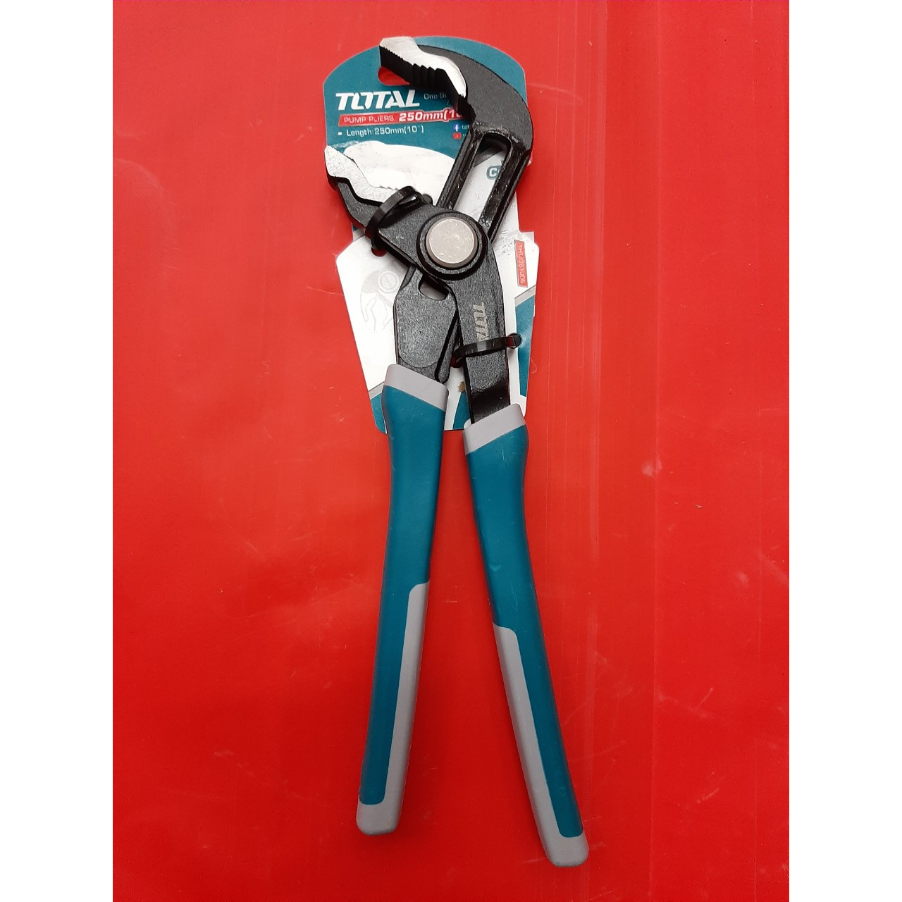 10" Kìm mỏ quạ Total THTJ381006