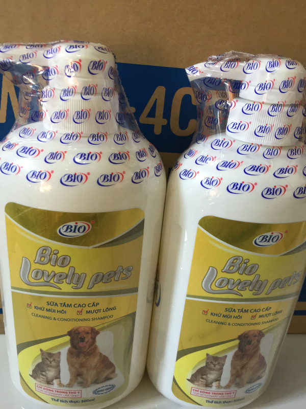 Sữa tắm cao cấp cho chó, mèo Bio- Lovely Pets 500ml. Khử mùi hôi, dưỡng da giúp lông siêu mượt