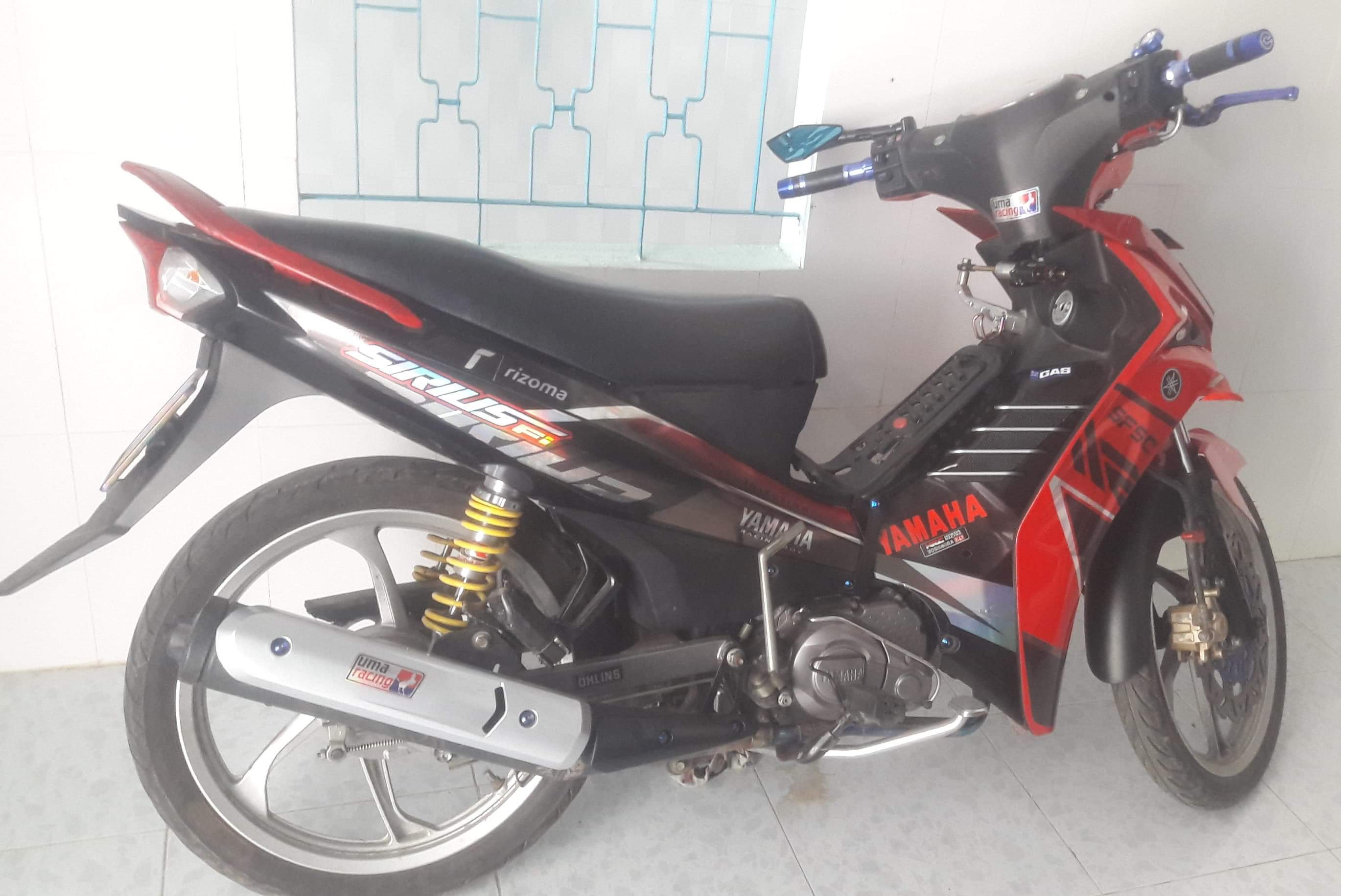 Tem sirius fi đỏ đen crom