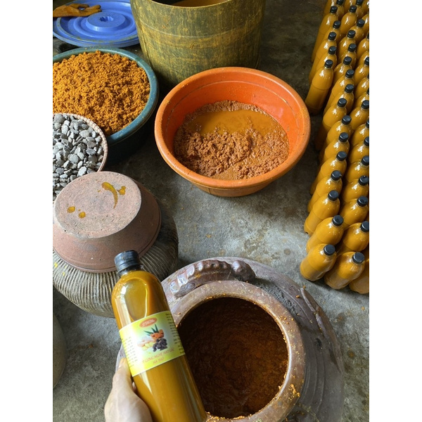 [HCM]CỐT GỪNG NGHỆ HẠT GẤC HẠ THỔ THOA BODY (HANDMADE) CHAI 500ML [ Ảnh Thật ]