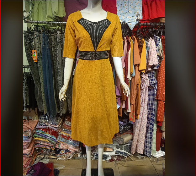 ĐẦM TRUNG NIÊN THIẾT KẾ SANG TRỌNG