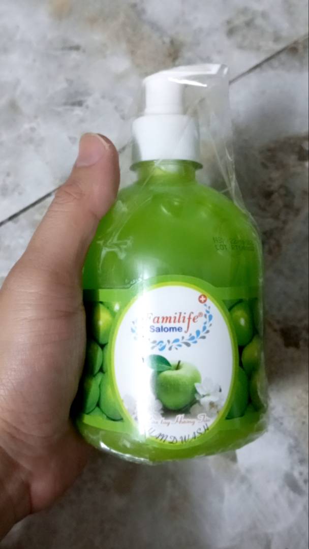 Sữa rửa tay sát khuẩn Familife 500ml