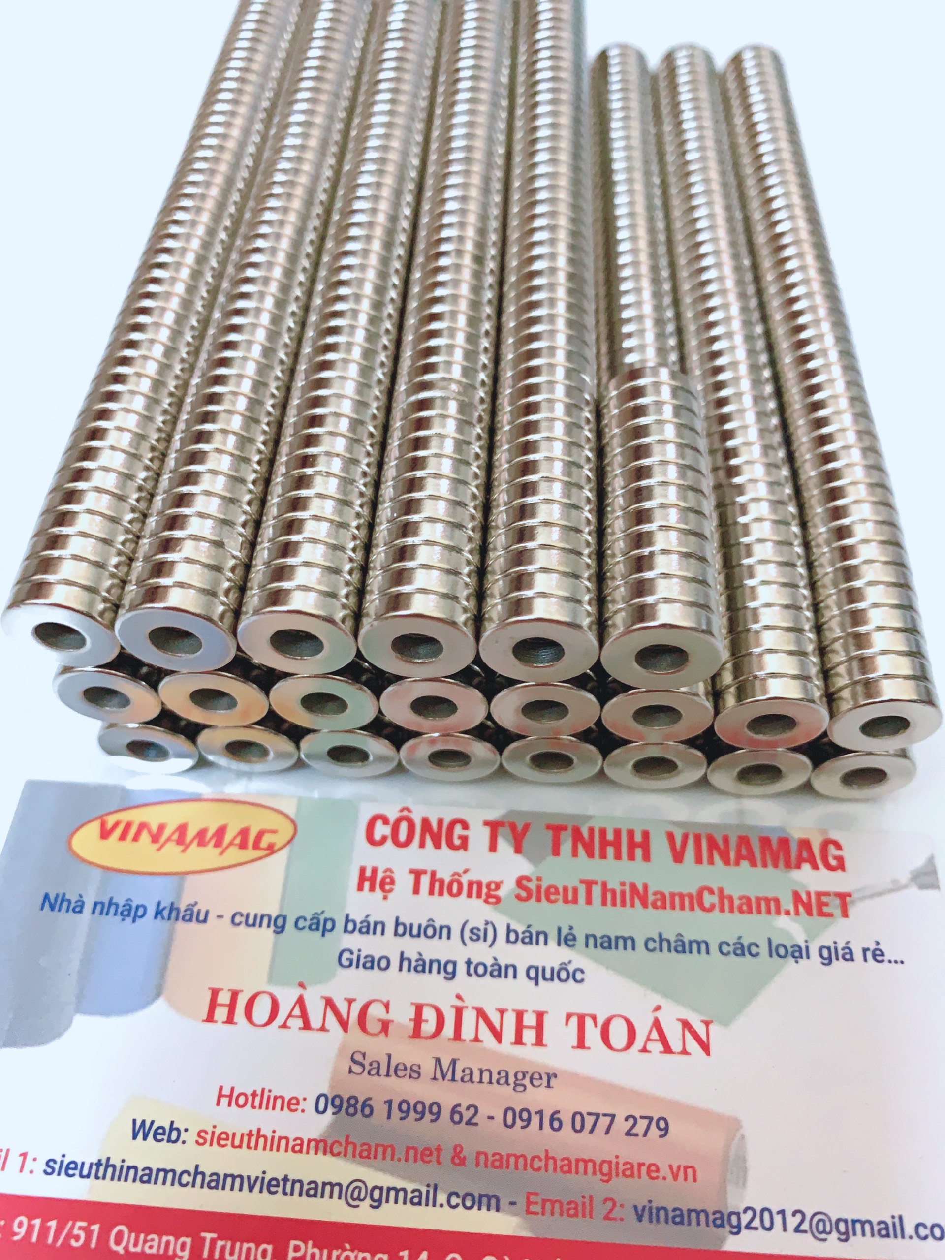 Nam châm câu cá có lỗ bắt vít kích thích 8x3 lỗ vát