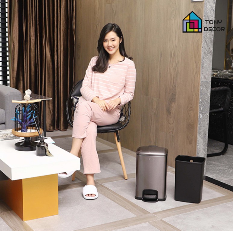 THÙNG RÁC GIANT&FUZZY TRASH BIN 30L