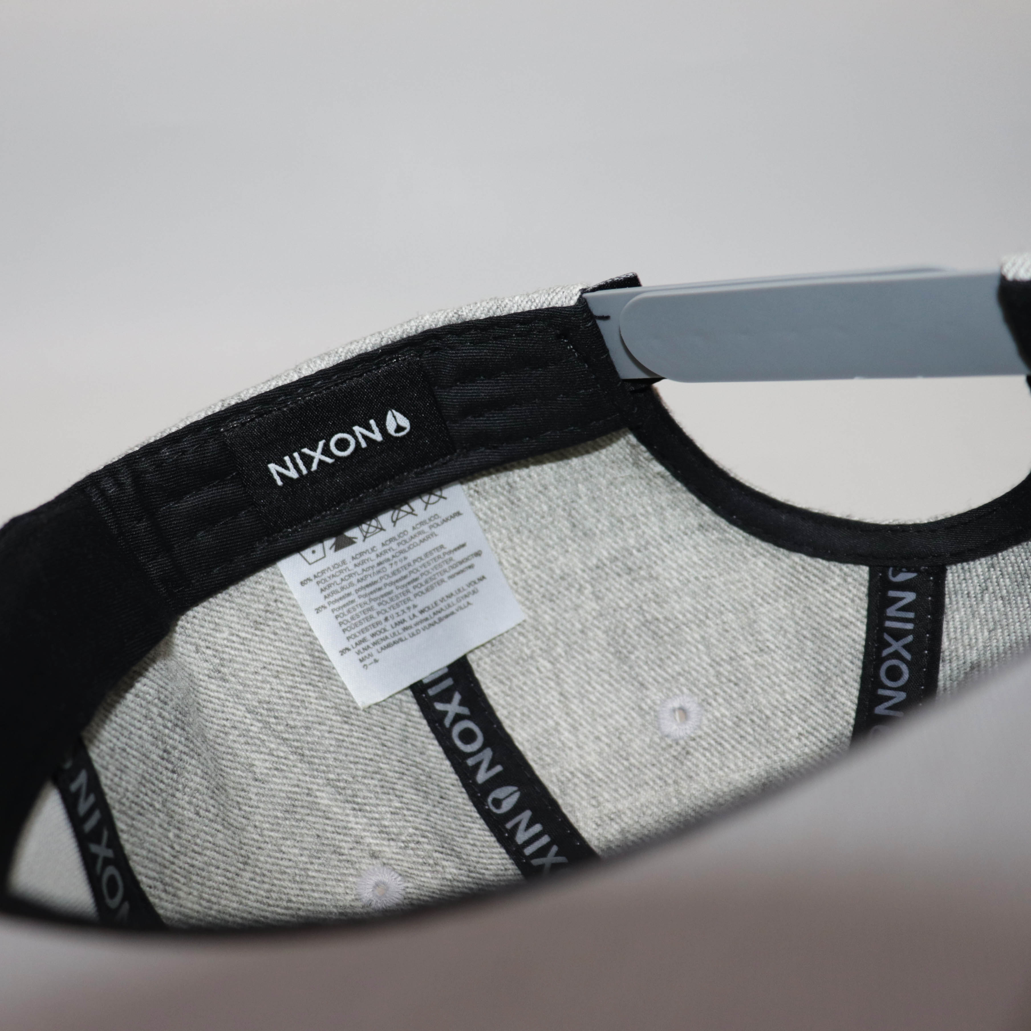 Nón Snapback NHS NixGNX Giọt nước nghệ thuật .