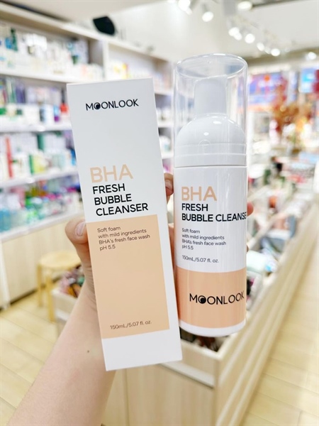 Sữa rửa mặt tạo bọt Moonlook 150ml