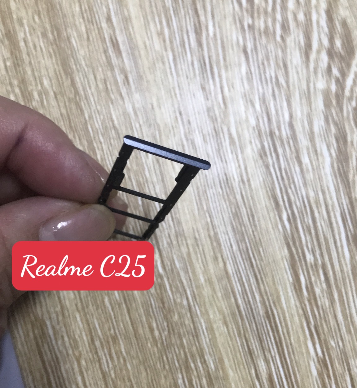 Khay sim Realme C25