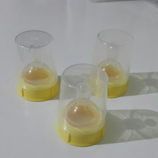 [HCM]Bộ núm ti Medela wide base và nắp