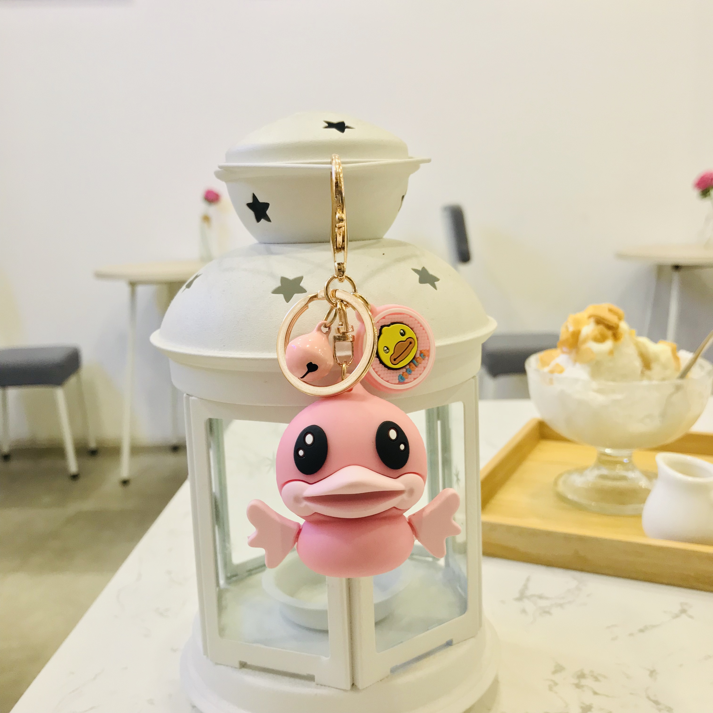 Móc khóa vịt môi tều xòe cánh