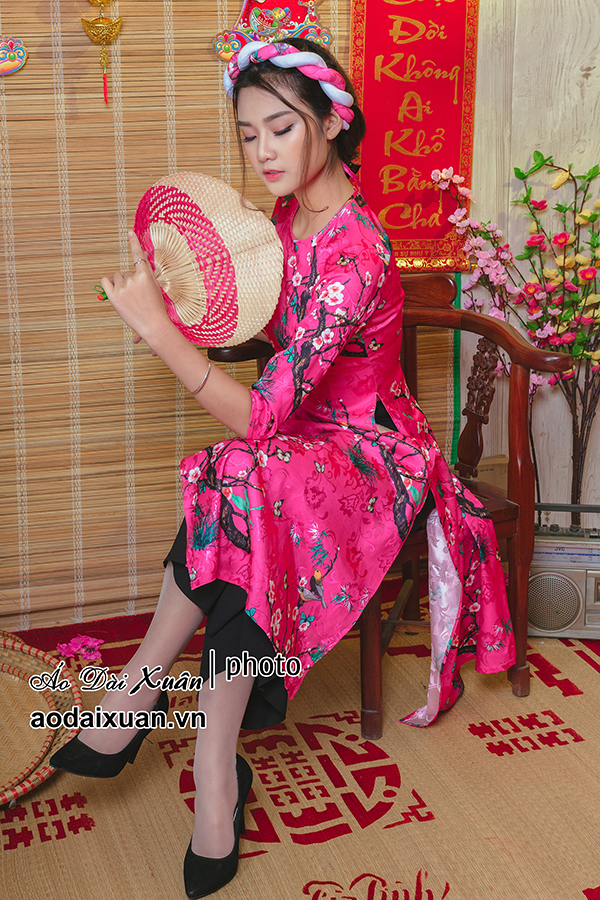 Áo dài gấm hồng cách tân 200112