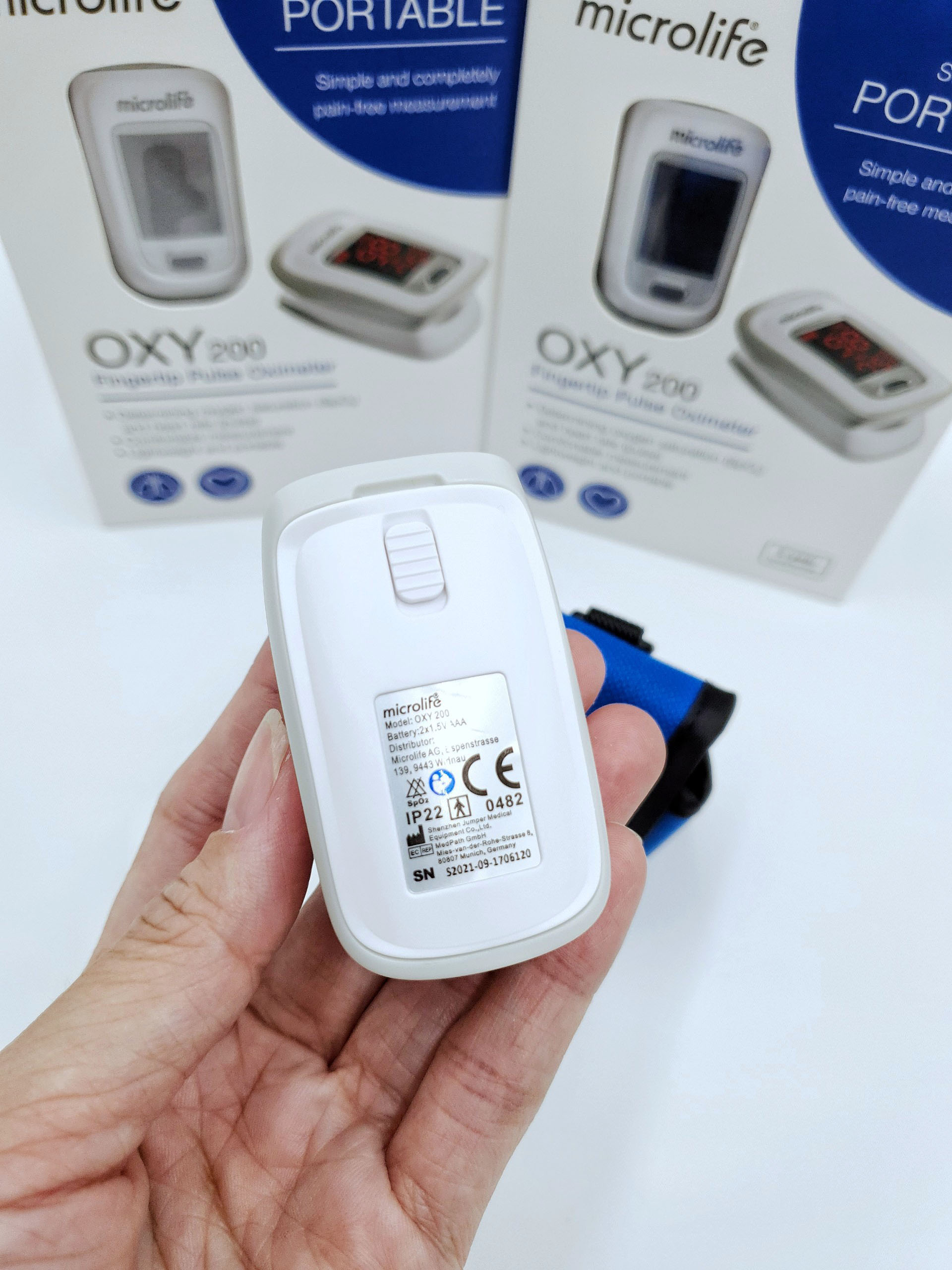 Máy đo nồng độ oxy trong máu Microlife OXY 200 ( Bảo hành 2 năm )