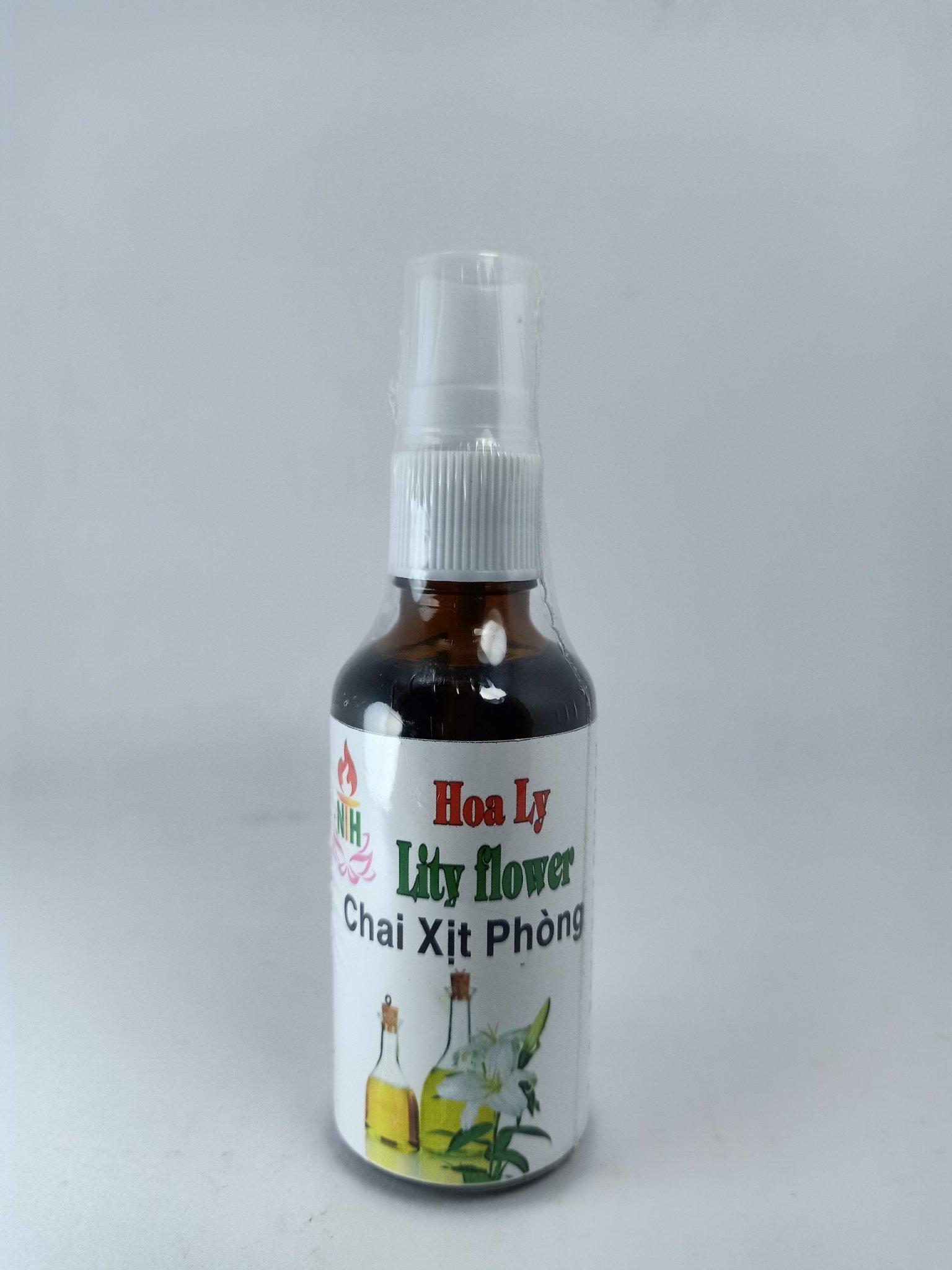 TINH DẦU XỊT PHÒNG HOA LY 100 ML