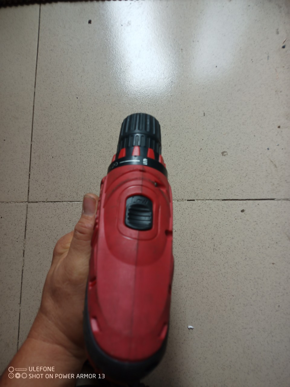 Máy khoan 1 chiều Hitachi đầu kẹp 6.5mm hàng bãi nhật