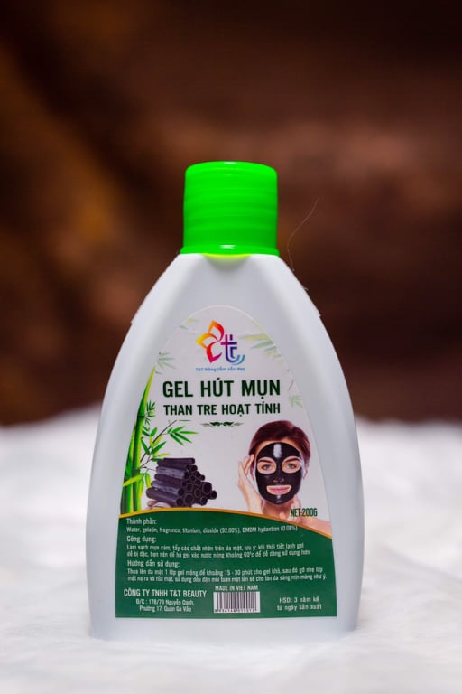 Gel hút mụn than tre
