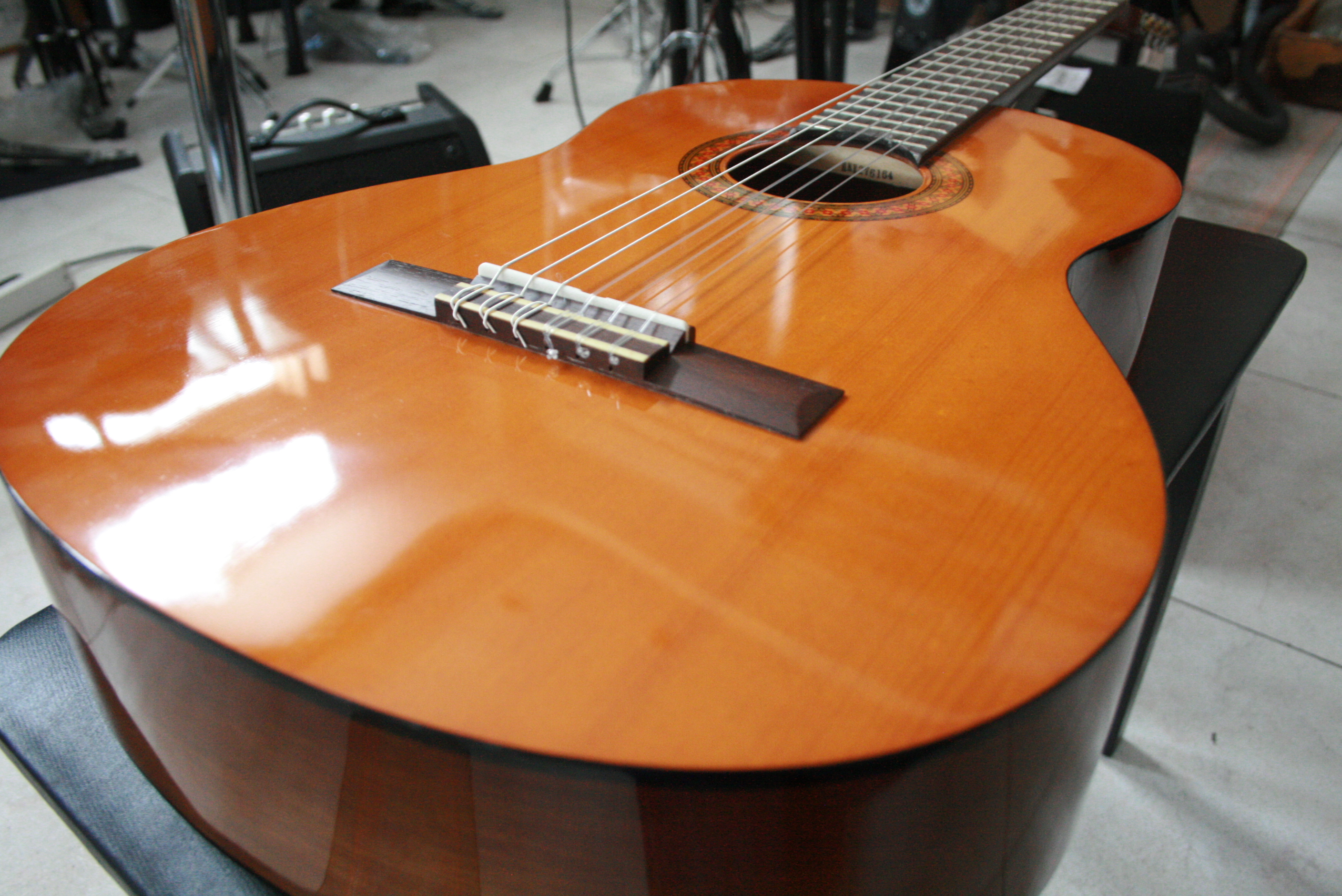Đàn guitar chính hãng Yamaha Classic C40II dành cho người bắt đầu học