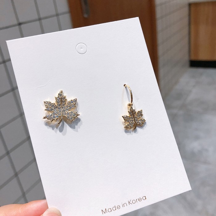 Bông tai nữ khuyên tai cá tính sang trọng cute S925 kim bạc bông tai bất đối xứng chiếc lá dát zircon Honey Stars-716451