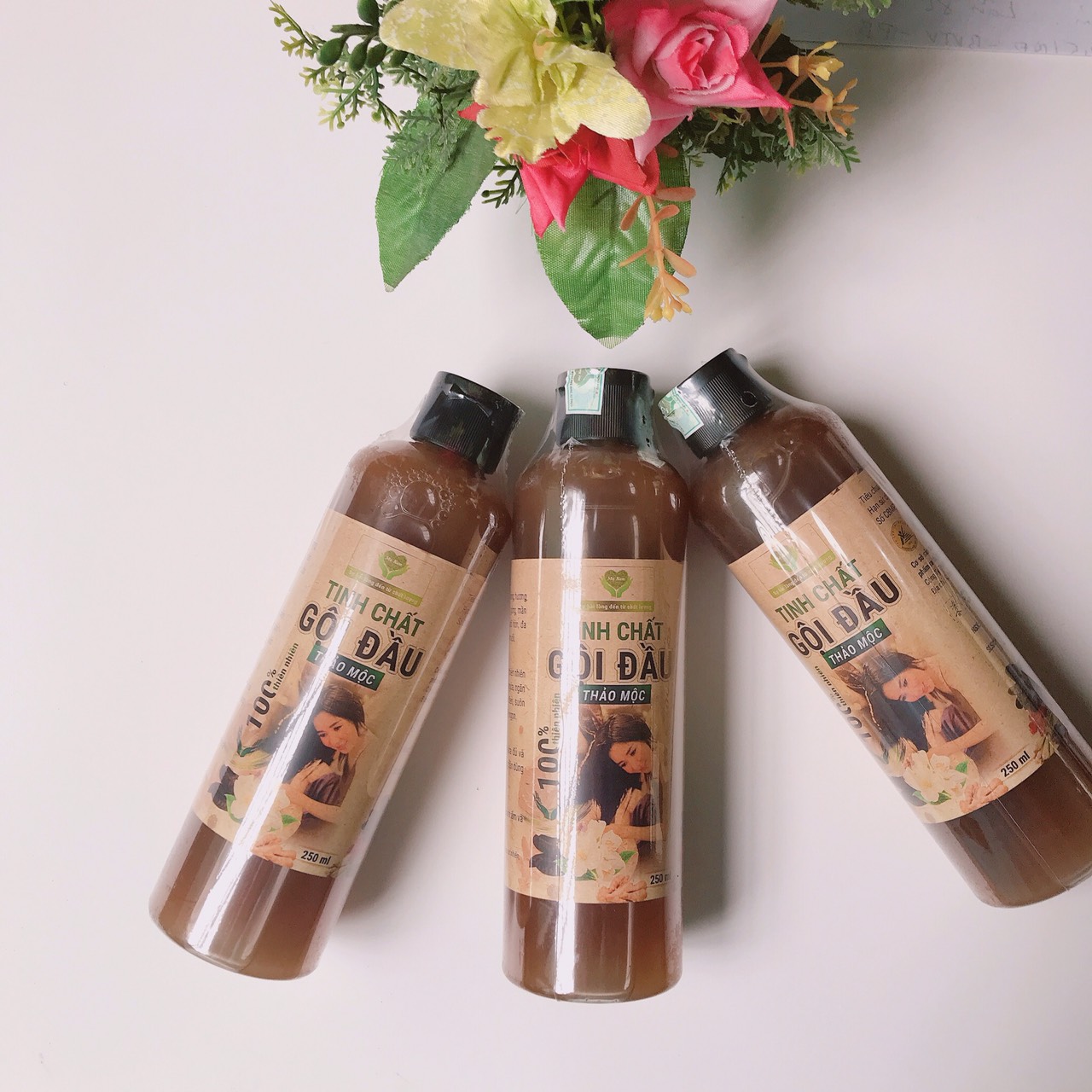 Mẹ Ken Herbal Shampoo (100% Natural)