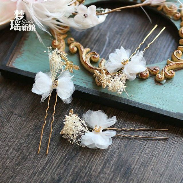 [HCM]Trâm cài tóc gắn hoa khô và chuôn chuồn