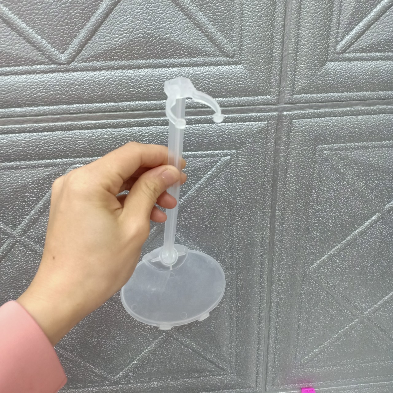 Giá đỡ cho búp bê barbie ,búp bê ken 30cm