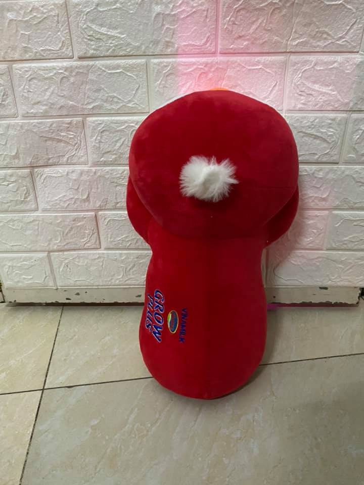 Gối ôm chim cánh cụt cho bé quà Growplus Vinamilk