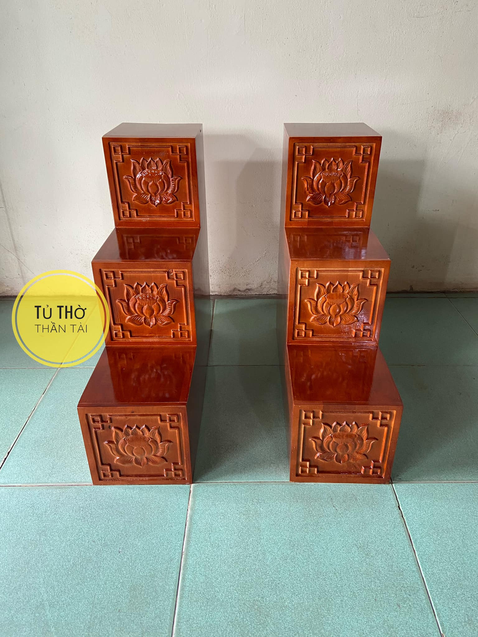 Bục tam cấp bàn thờ thần tài khắc Hoa Sen ( Hàng loại 1 100% Gỗ )