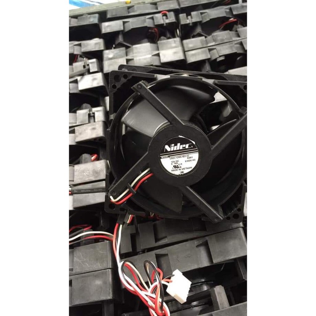 [HCM]Quạt tủ lạnh DC 12v-3 dây- 3 cánh 9x9cm  ( Dùng cho tủ lạnh)