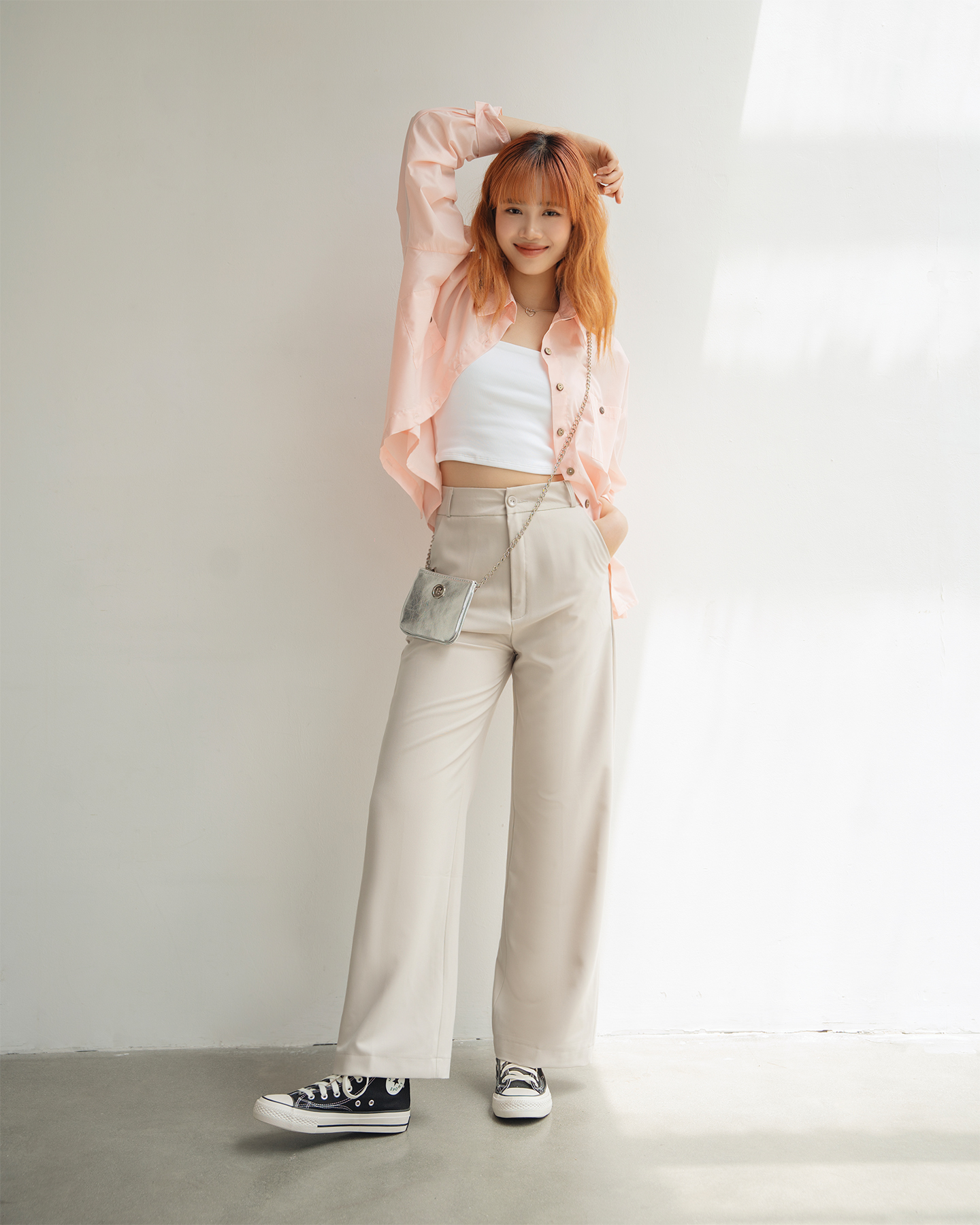 [Nhập LAZLOOK99 GIẢM 100K/500K] Áo sơ mi thô lụa onesize 2 túi cúc gỗ Button Shirt - by ufo.thebasic