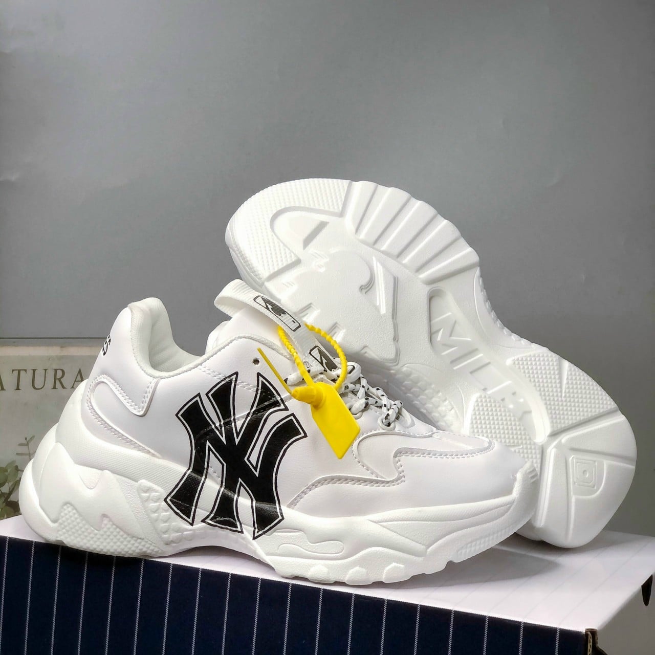 Giày Sneaker MLB Yankess chữ đen NY ( Full box)