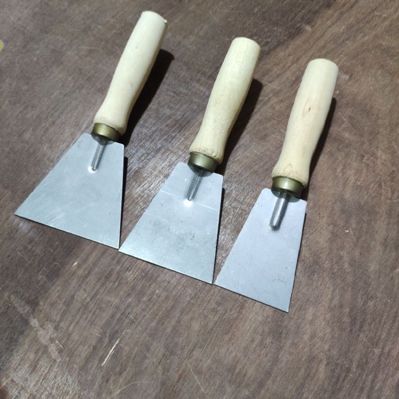 Sủi tường cán gỗ đủ size