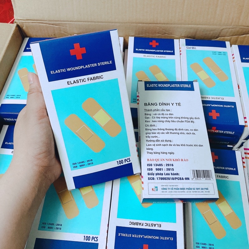 Băng cá nhân chữ thập - Hộp 100 cái