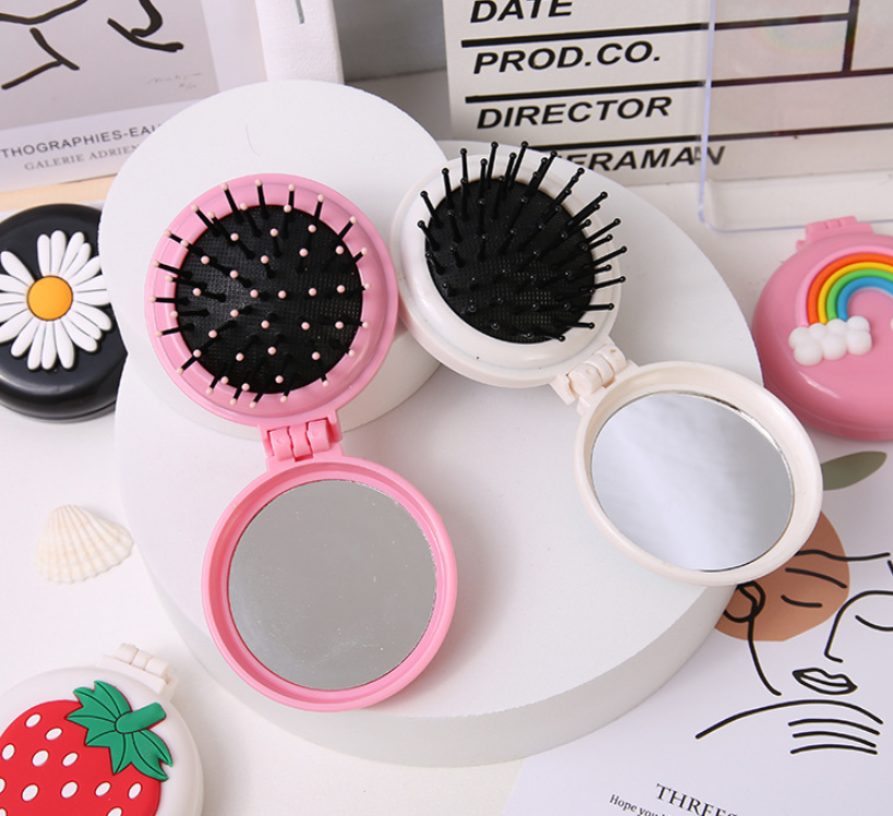 Gương Kèm Lược Gấp Gọn Dễ Thương - BEYOU