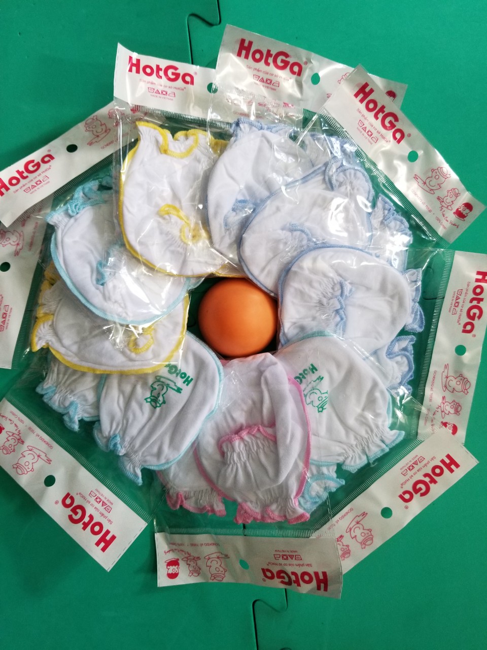 Combo 2 set bao tay chân Hotga (2 đôi bao tay + 2 đôi bao chân)