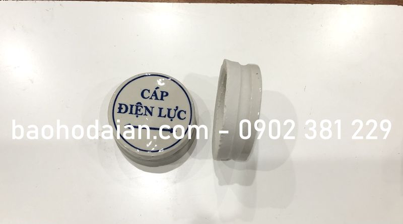 Mốc sứ cảnh báo cáp ngầm điện lực