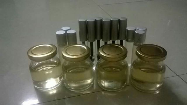 Lăn môi dầu dừa thơm xịn 10 ml GT047