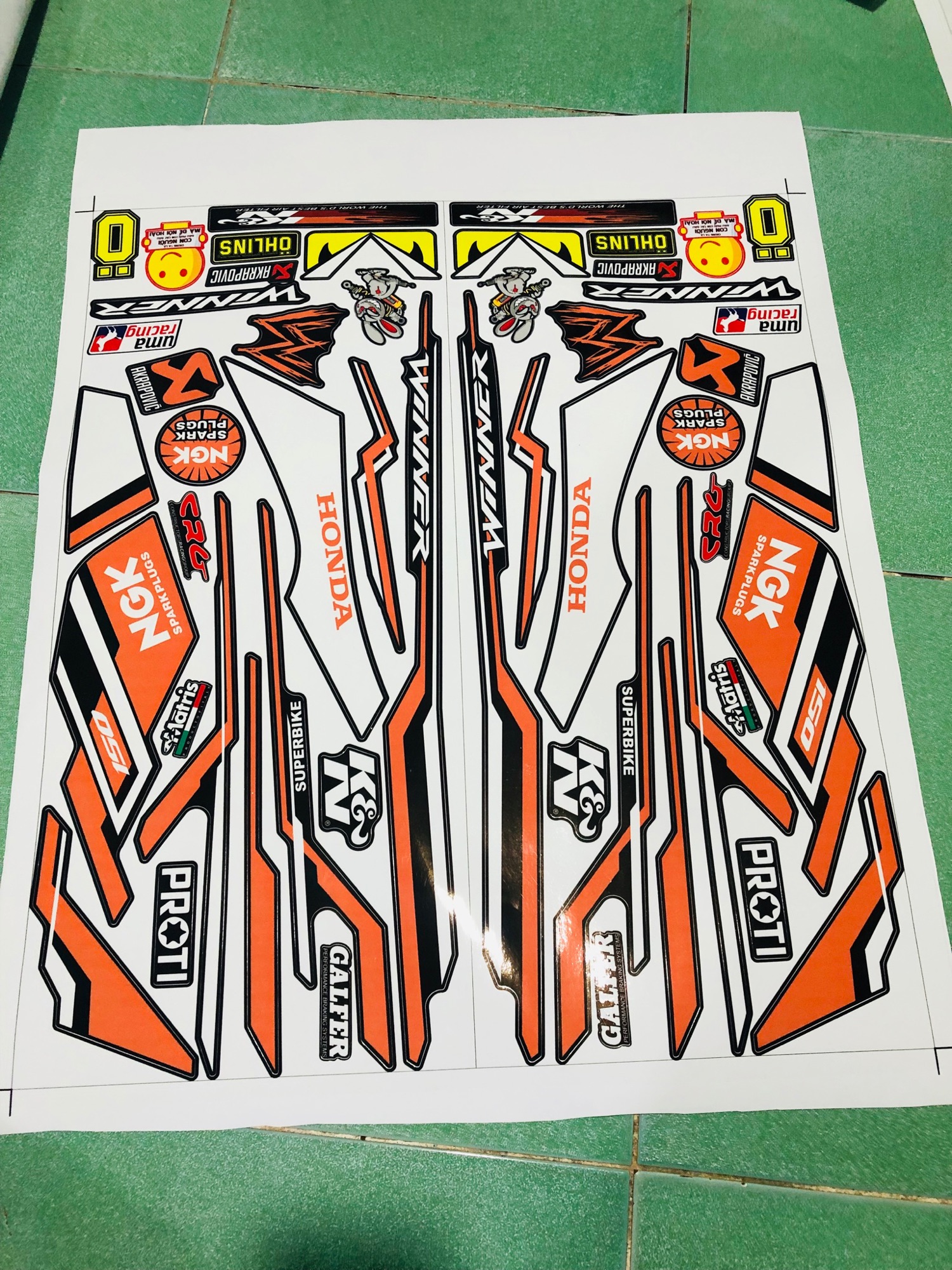 Tem rời honda winner 150 NGK cam đen