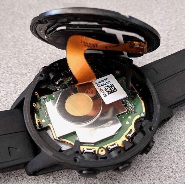 Thay màn hình Garmin Forerunner 235