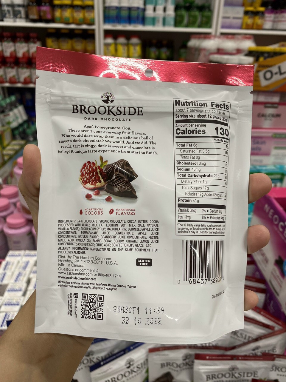 Socola đắng nhân trái cây Brookside của Mỹ.