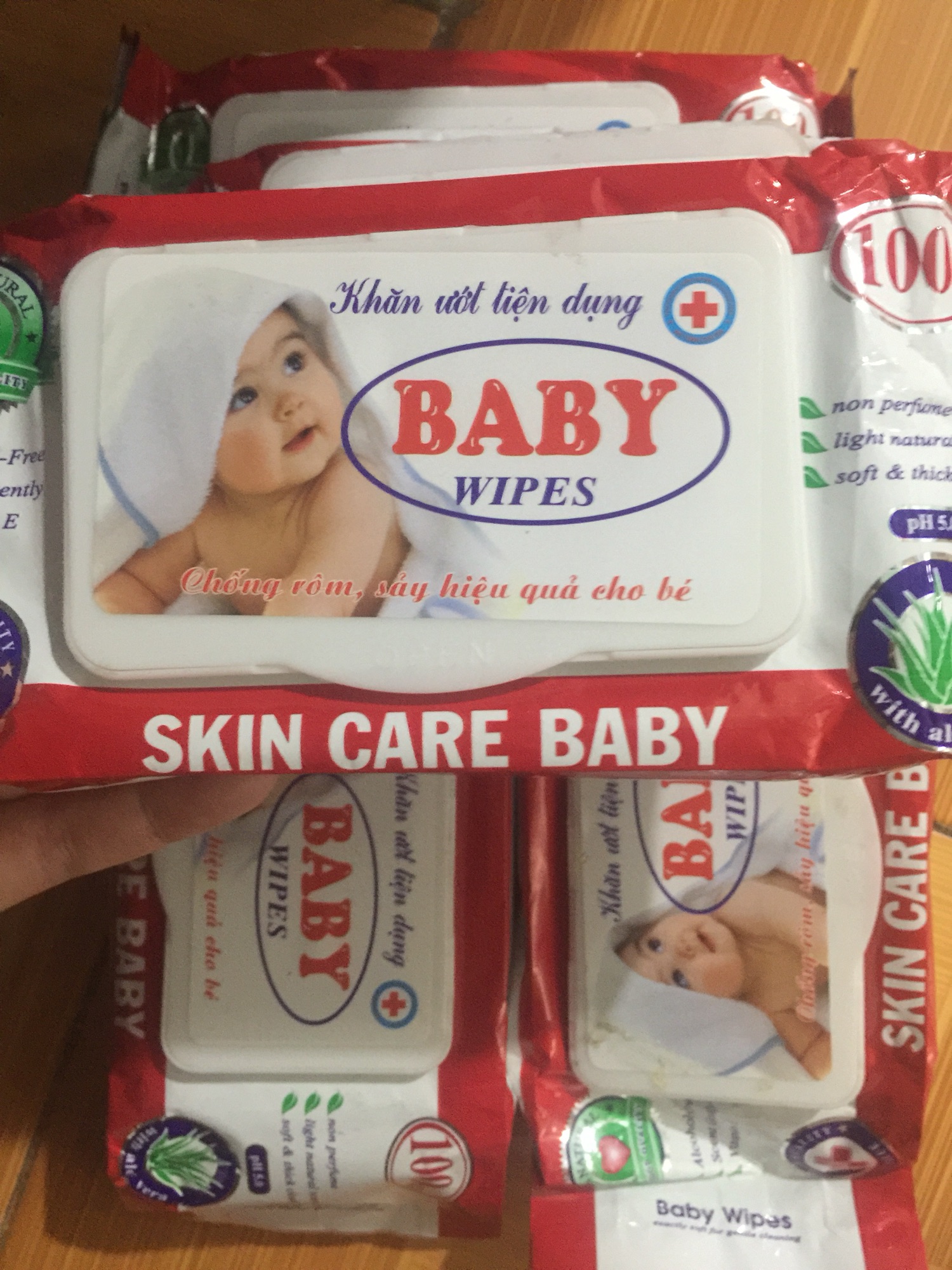 Khăn ướt Baby wipes 100 tờ