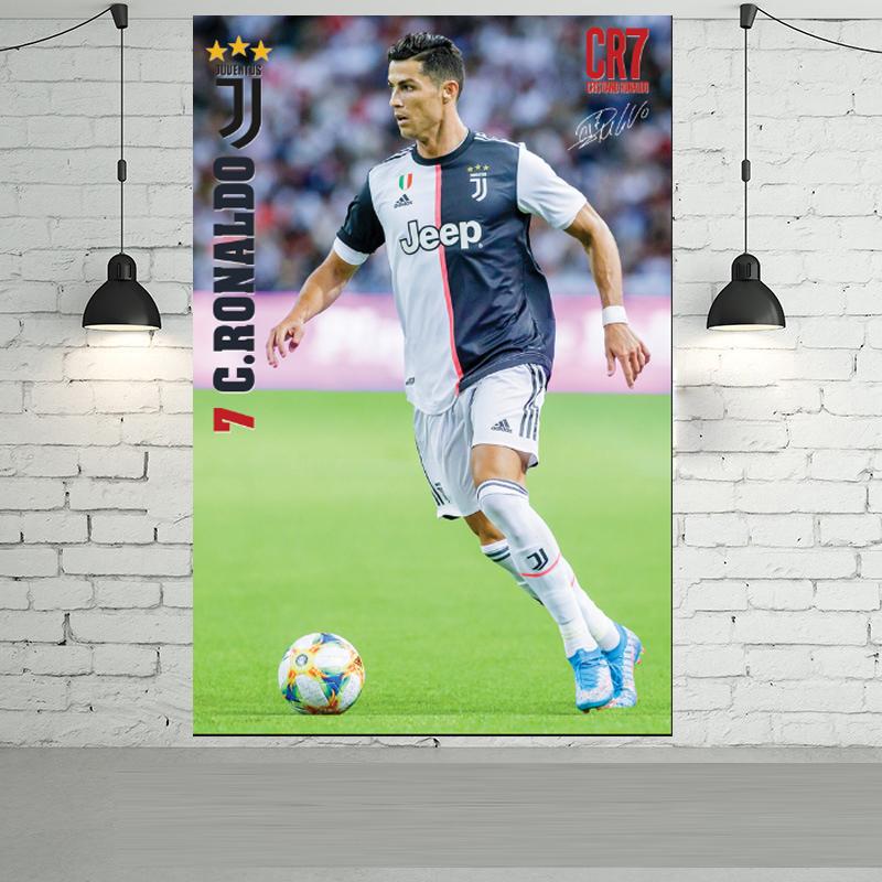 Decal dán tường cầu thủ bóng đá