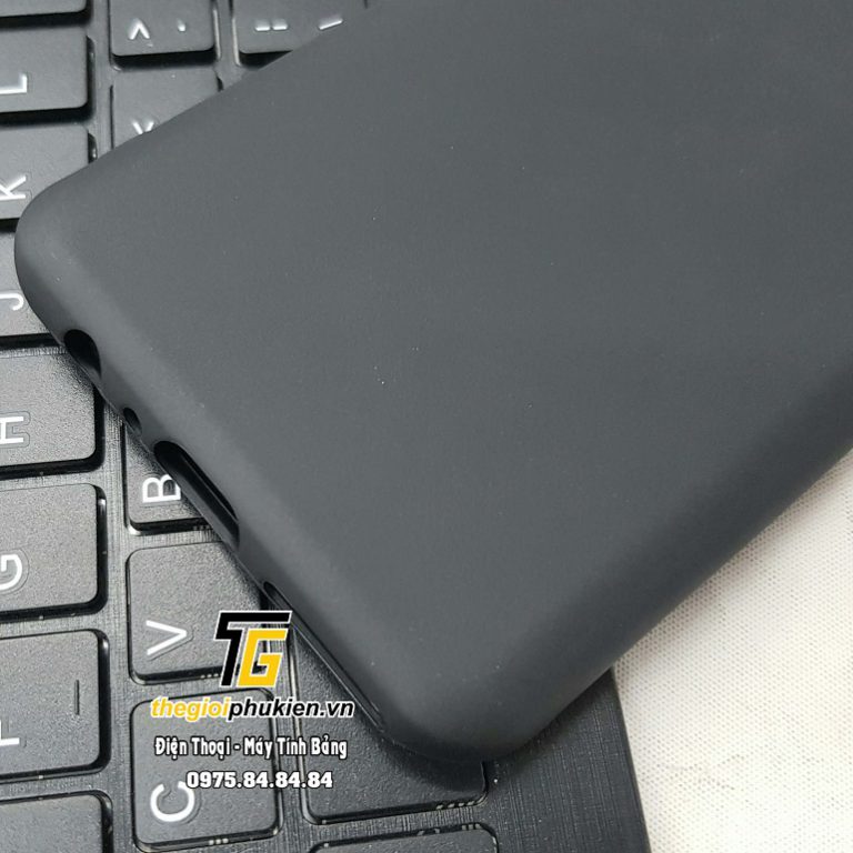 Ốp lưng silicon dẻo màu đen Vsmart Joy 4 không ố vàng