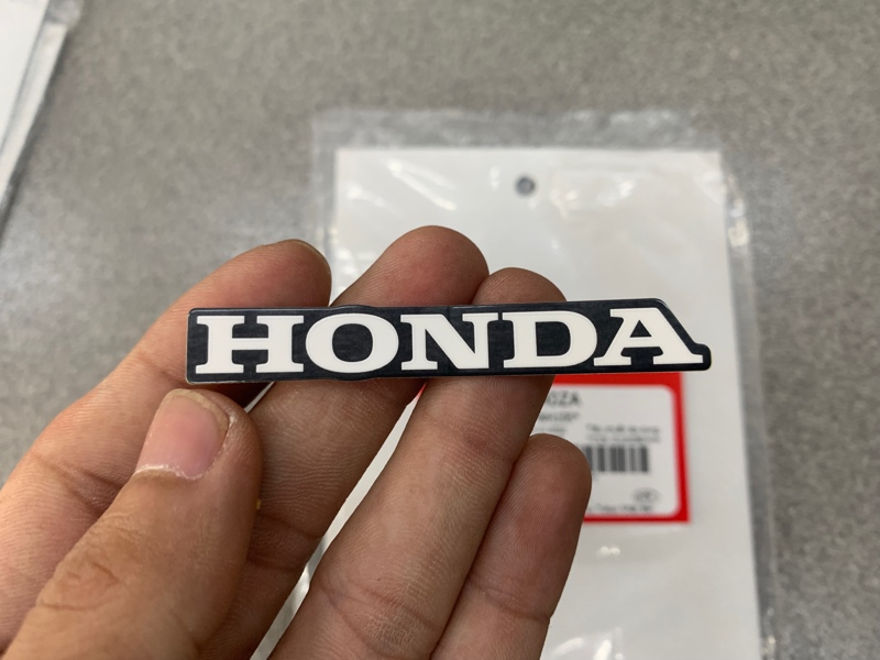 Tem đuôi dè sau Future Led chử Honda 65mm