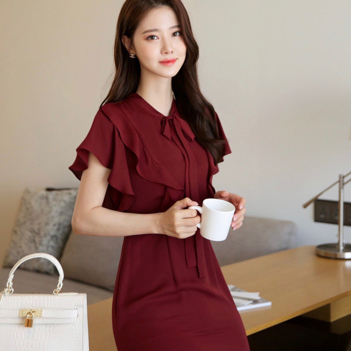 Đầm đỏ đô tay cánh tiên