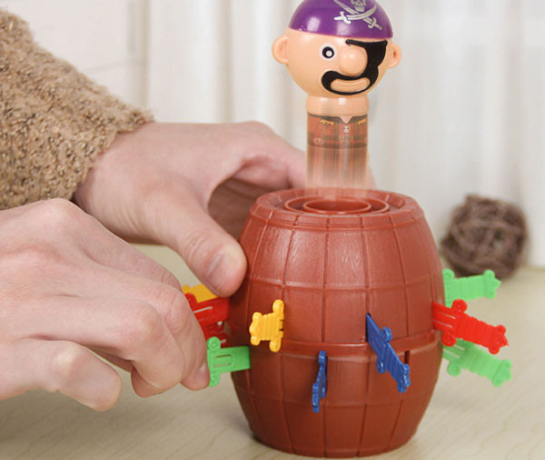 Đồ Chơi Hải Tặc Thú Vị Kiểu Mới