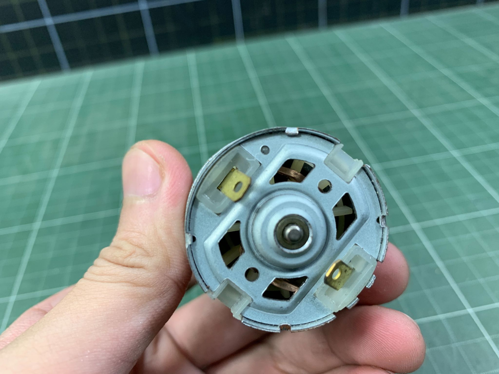 mô tơ 550 - 21v dành cho khoan pin