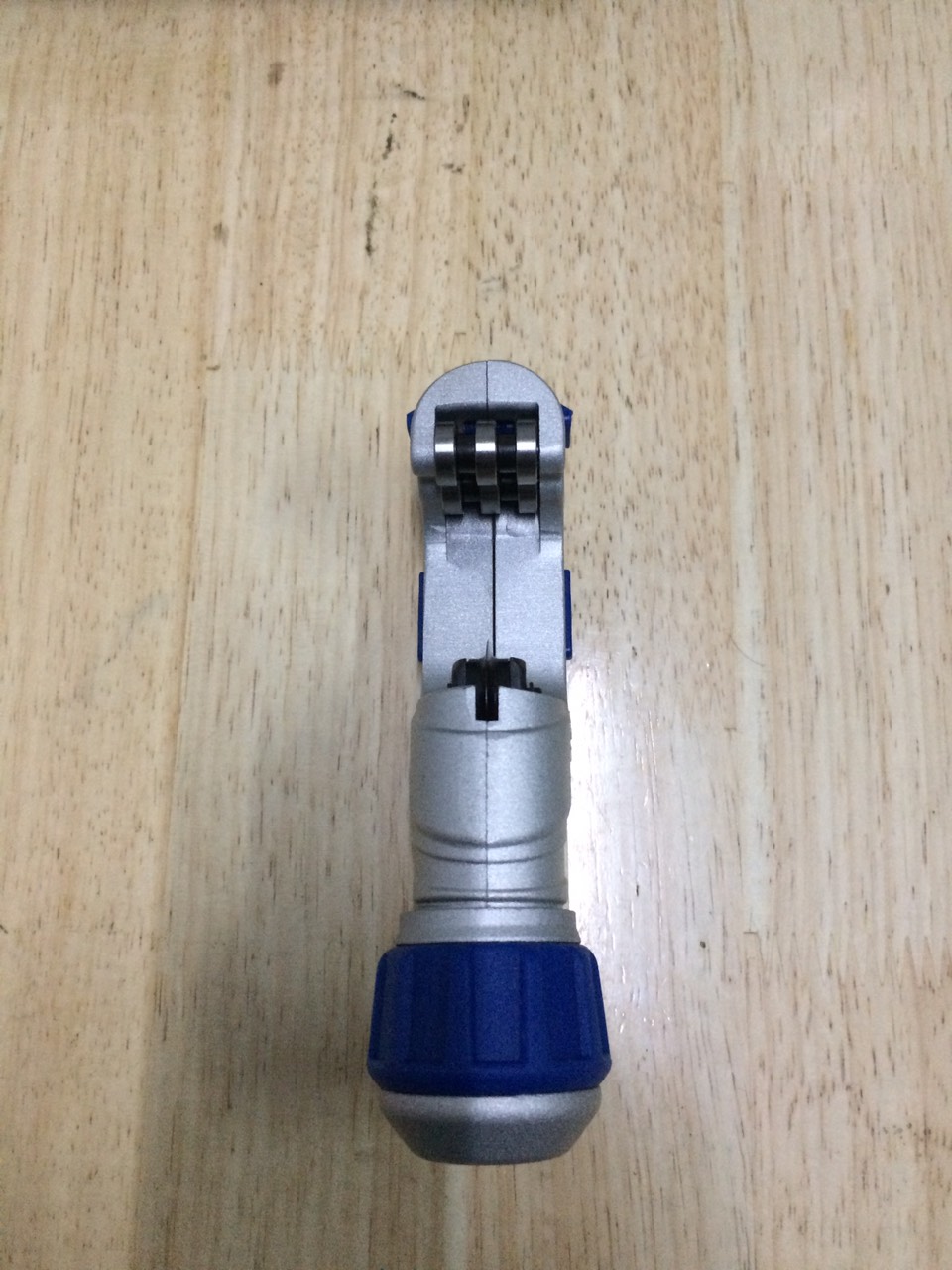 DAO CẮT ỐNG ĐỒNG VALUE VTC-32 PHƯỚC MÃI