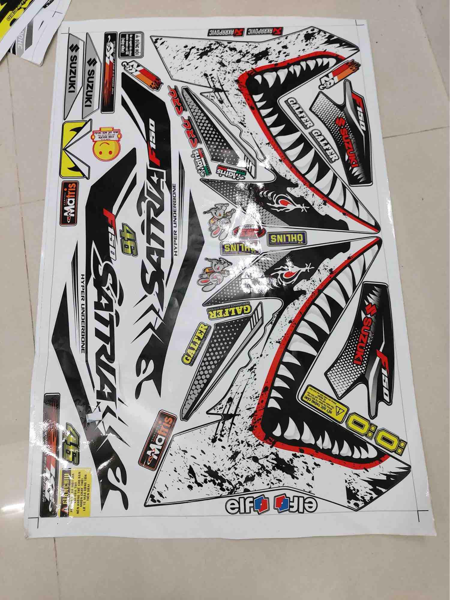 Tem rời satria cá mập trắng đen