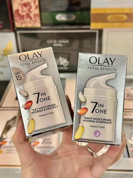 Kem Dưỡng Olay Total Effects 7 In 1 Day & Night