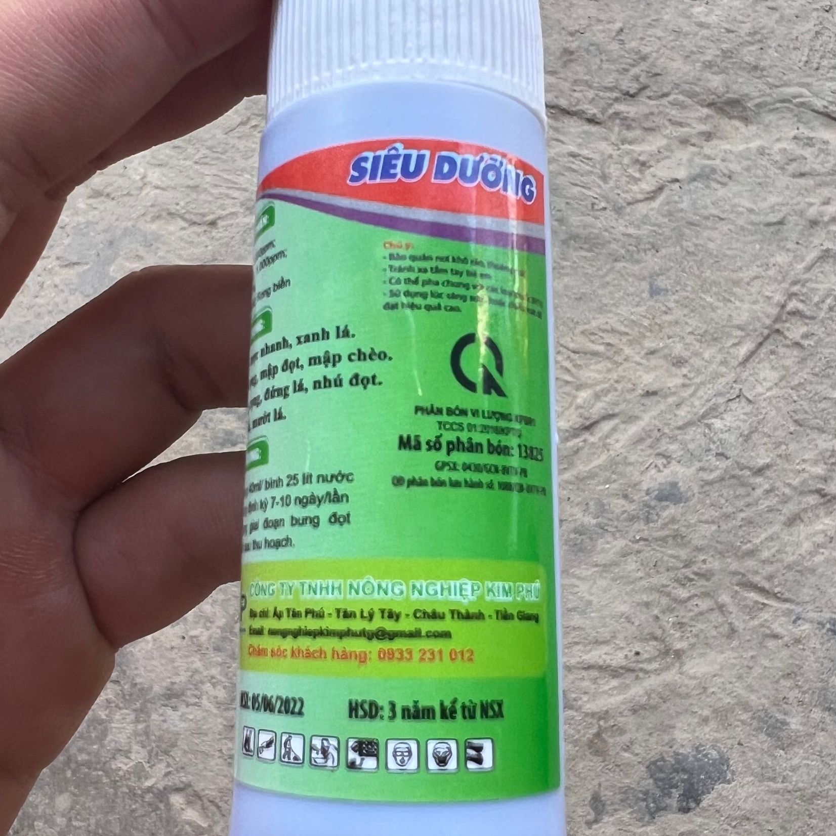 Phân Bón Bung Chồi Đâm Tược Mập Thân Xanh Lá 40ml