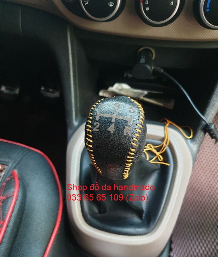 Bọc da cần số xe Hyundai I10 số sàn bằng da bò thật